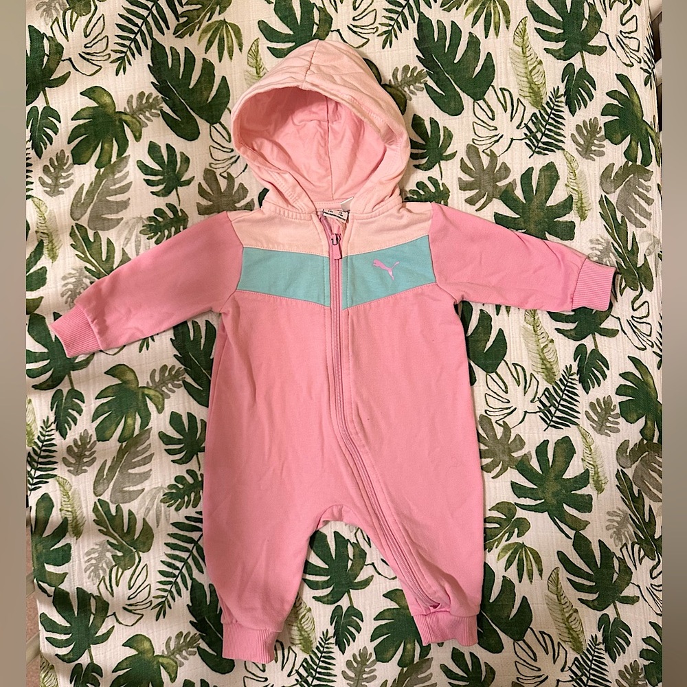 Baby Puma Long Sleeve jersey jumper zip onesie. 3-6mos.